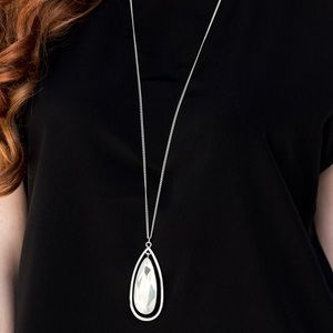 Beautiful Teardrop Gem on Long Silver Chain Necklace NWT Lead & Nickel Free